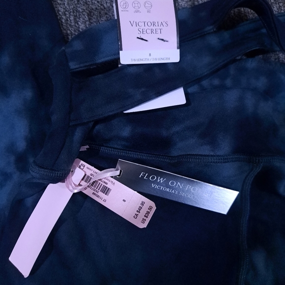 Victoria Secret - Picture 3 of 4